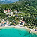Cypress Sea Cove - Comfort With Balcony And Sea View A1 Slano